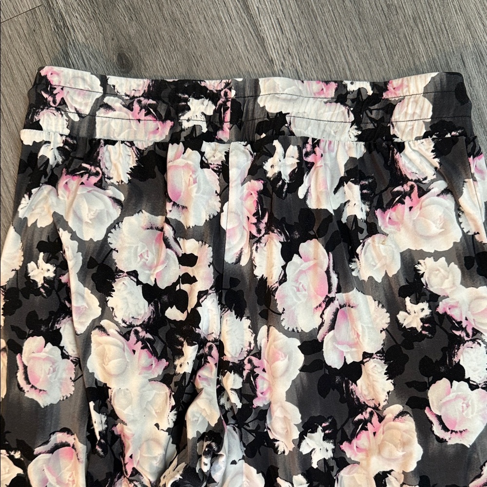 Floral Print leggings Pants EUC - Picture 7 of 7